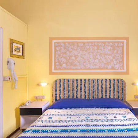 Hotel Stella Del Mare 2*