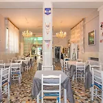 Stella Del Mare Отель Виареджо